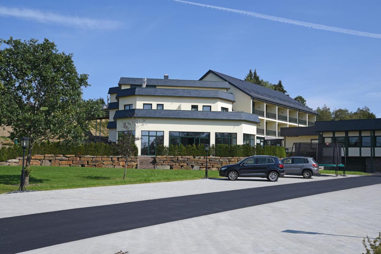 Hotel Haus Tiefenbach Büllingen Dış mekan fotoğraf