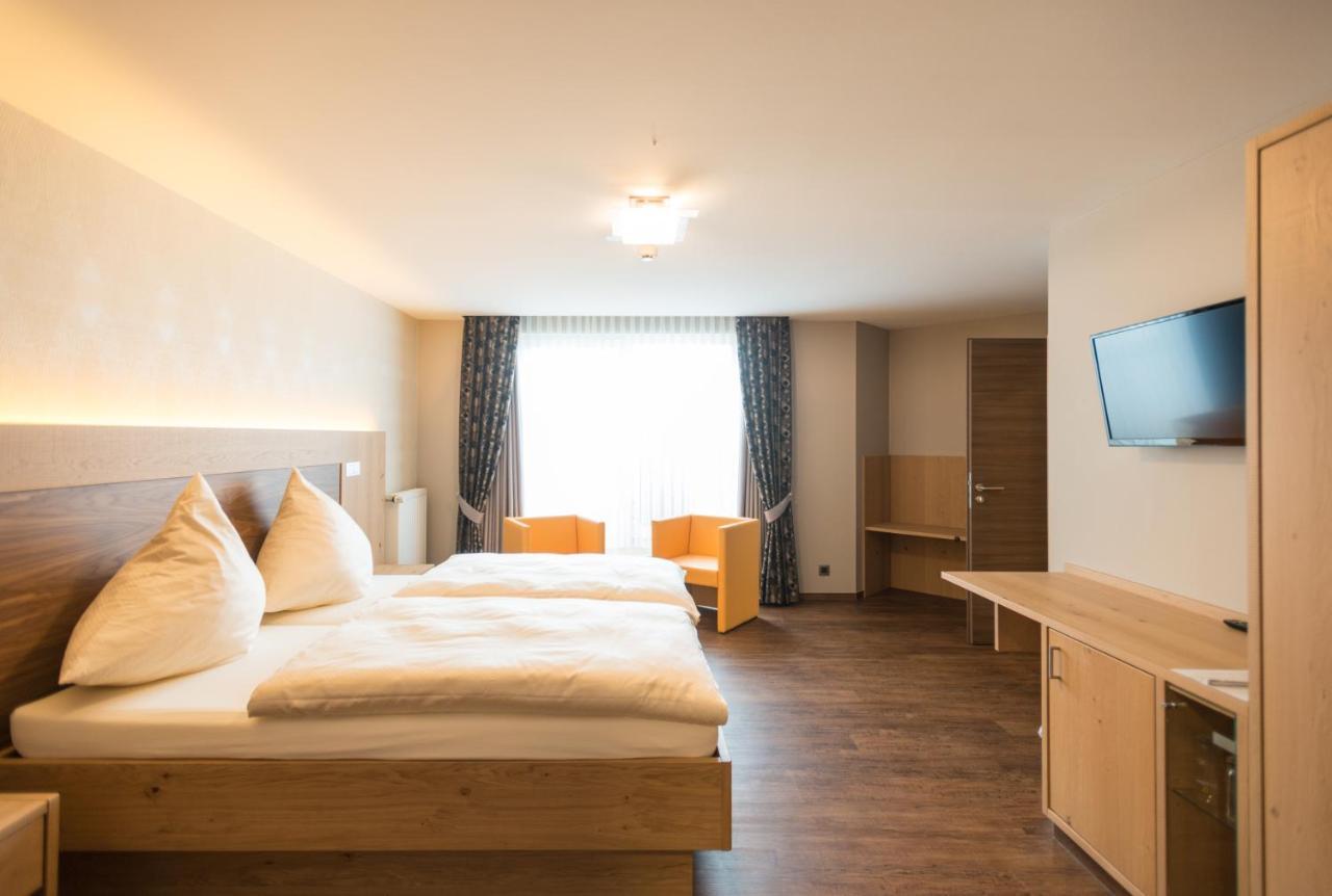 Hotel Haus Tiefenbach Büllingen Dış mekan fotoğraf