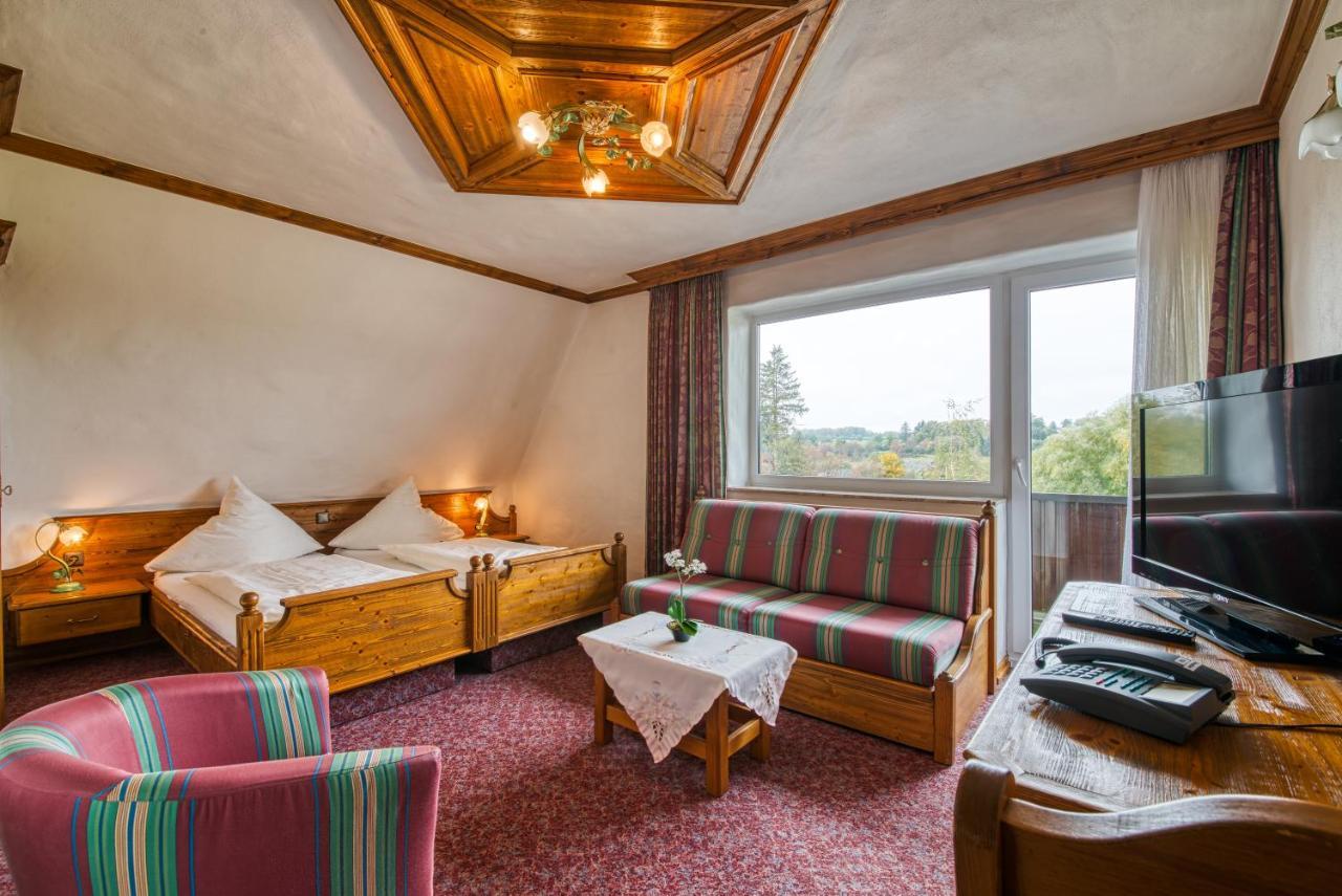 Hotel Haus Tiefenbach Büllingen Dış mekan fotoğraf