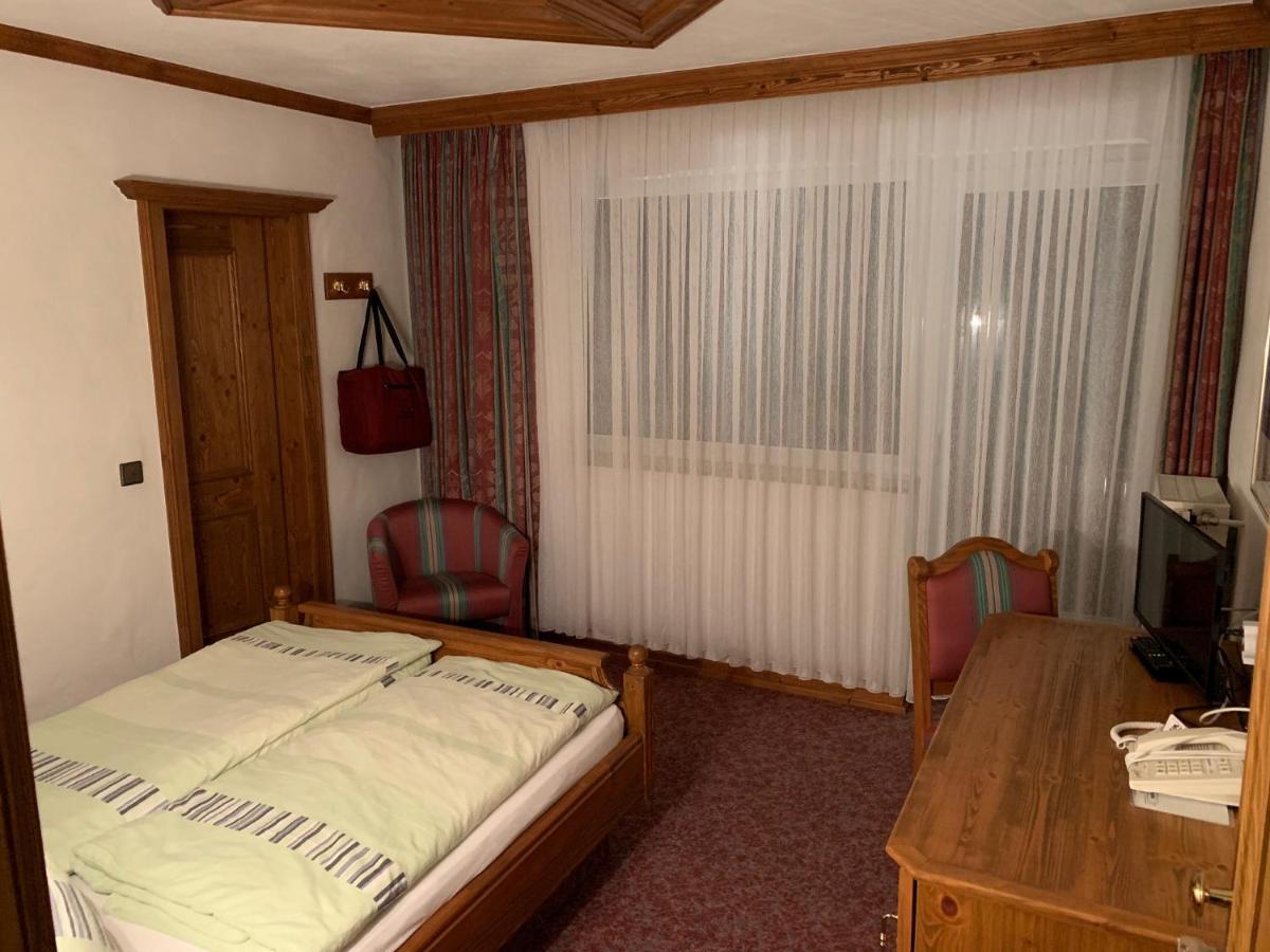 Hotel Haus Tiefenbach Büllingen Dış mekan fotoğraf